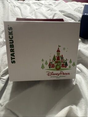 Starbucks Holiday Gift Box - with 12 oz Ceramic Holiday mug